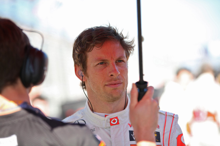 Button will Hitze und Feuchtigkeit abwettern