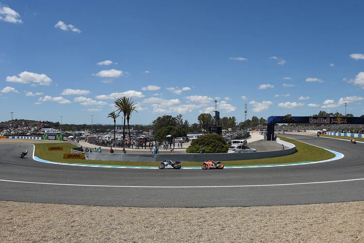 2016 siegte Valentino Rossi in Jerez vor Lorenzo und Márquez