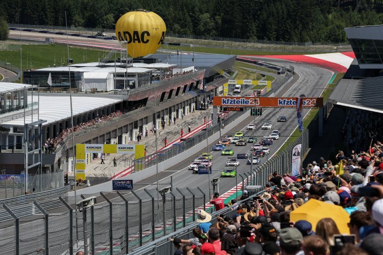 GT-Renner der Extraklasse vor Traumkulisse: Das ist das ADAC GT Masters am Spielberg