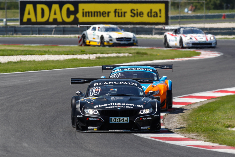 BMW führt im ADAC GT Masters vor dem Nürburgring
