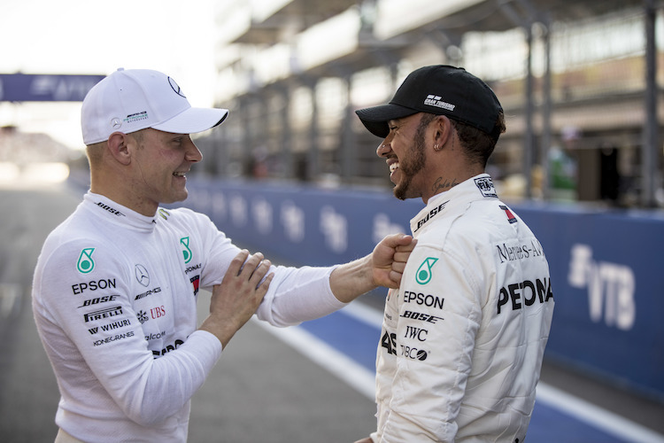 Valtteri Bottas und Lewis Hamilton