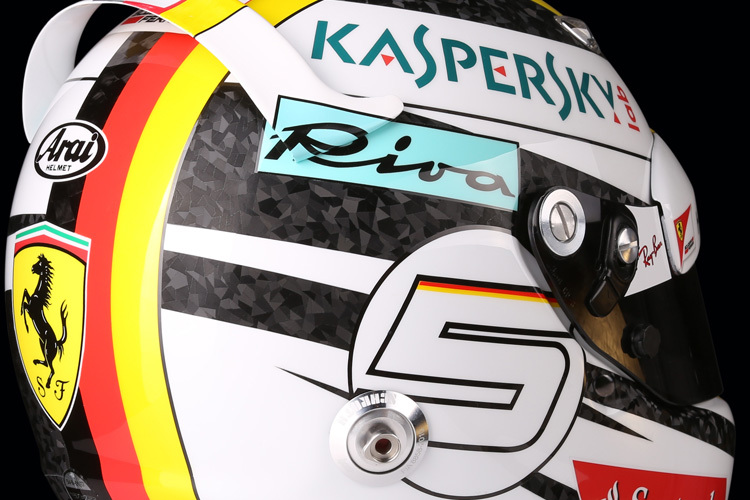 Vettel trägt auch seine Startnummer auf dem Helm