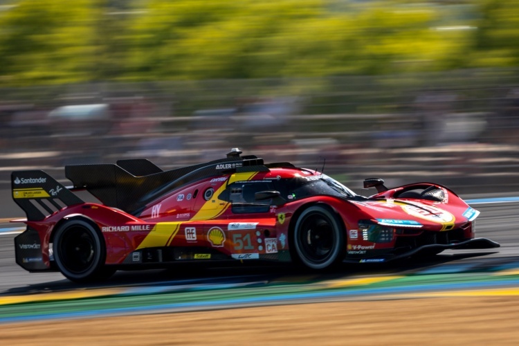 Führt die 24h Le Mans an: Der #51 Ferrari 499P