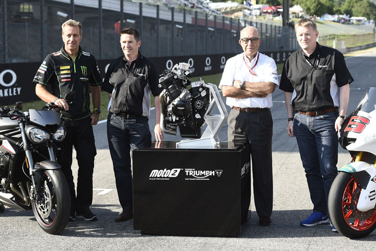 Mugello-GP: IRTA-Präsident Poncharal, Sergant, Dorna-CEO Ezpeleta und Paul Stroud, Chief Commercial Officer von Triumph Motorcycles  