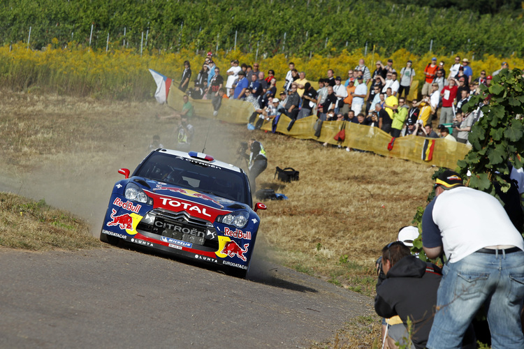 Loeb baut seine Führung aus