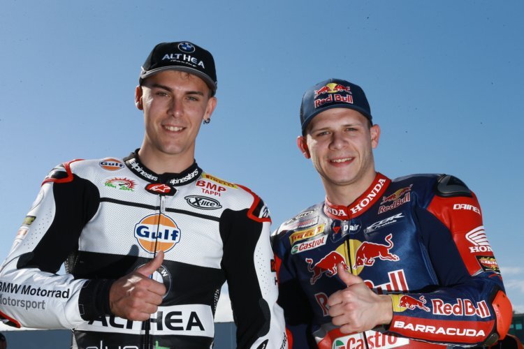 Aufwachen, TV einschalten und Markus Reiterberger & Stefan Bradl auf dem Lausitzring sehen