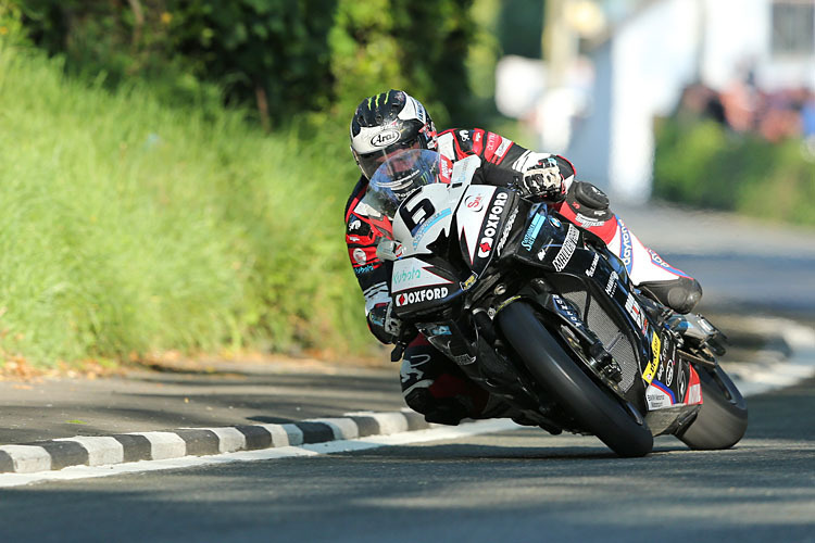 Michael Dunlop auf dem Weg zu TT-Sieg Nummer 12