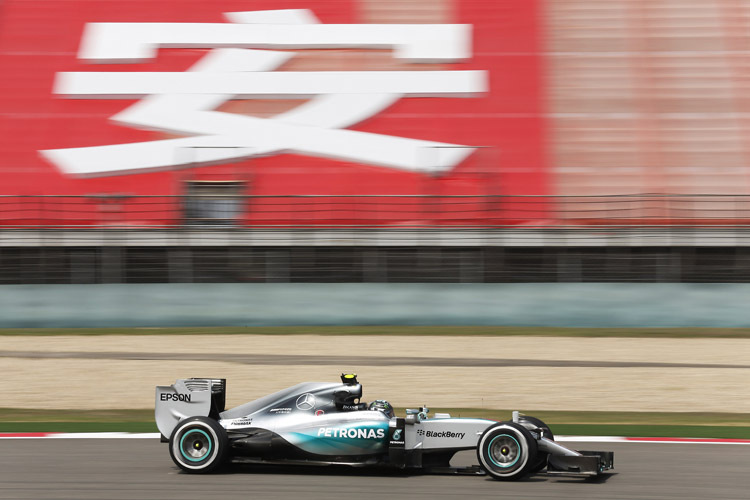 Nico Rosberg: «Das war eine sehr enge Kiste, Kimi liess mir kaum Platz in der zweiten Kurve»