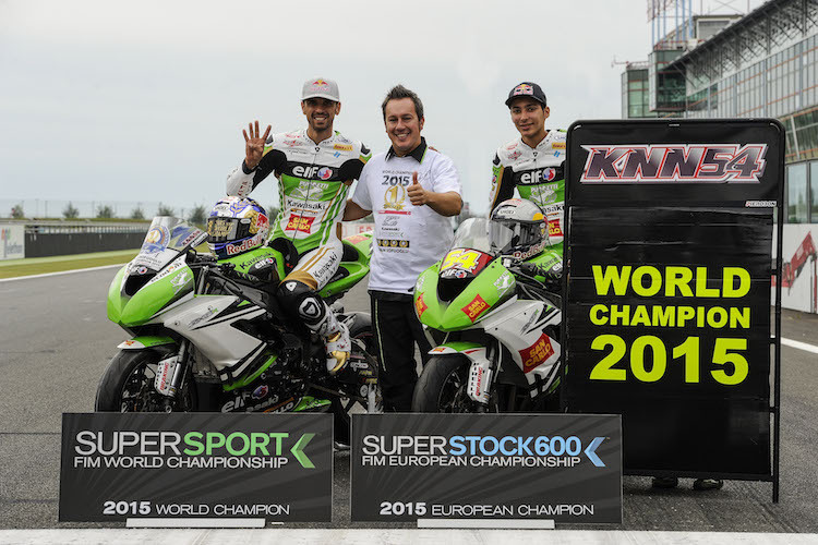 Manuel Puccetti (Mitte) eingerahmt von seinen Champions Kenan Sofuoglu und Toprak Razgatlioglu