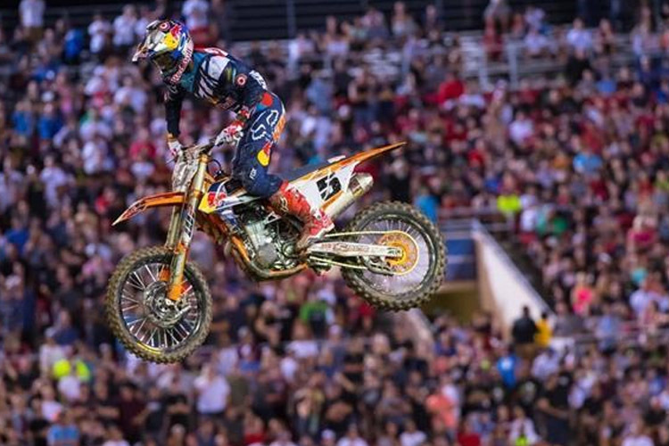 Ryan Dungey vor der phänomenalen Zuschauerkulisse in Las Vegas