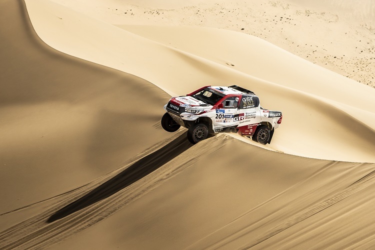 Sieger Nasser Al-Attiyah in der Wüste Gobi