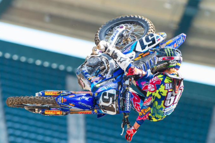 Justin Barcia (Yamaha) ist ein extremer Flugakrobat 