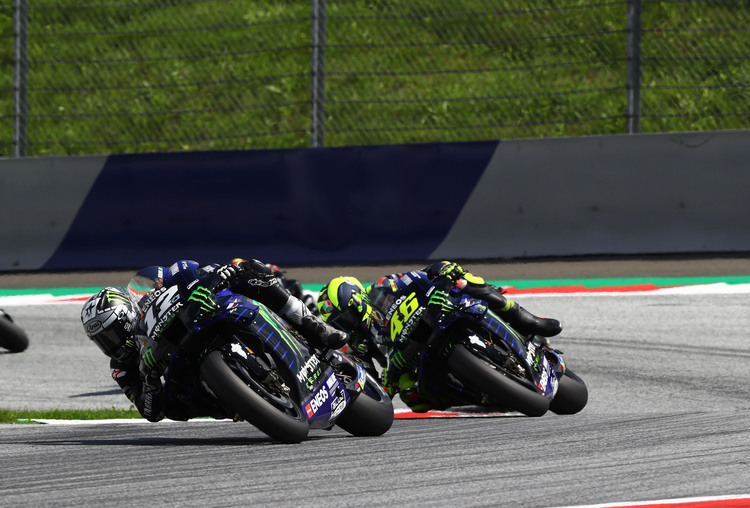 Im Ziel umgekehrt: Maverick Vinales landete hinter Valentino Rossi