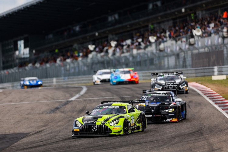  Auf dem Nürburgring debütierte Schnitzelalm Racing im ADAC GT Masters