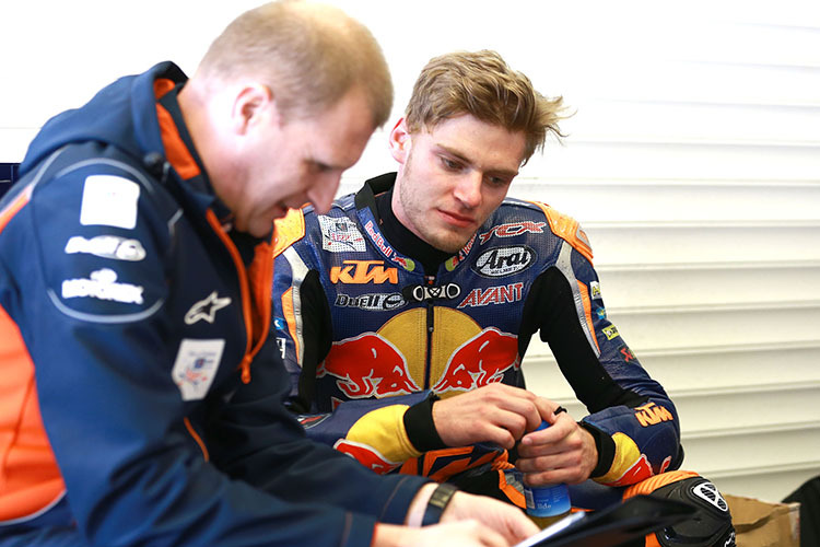 Teamchef Aki Ajo mit Brad Binder