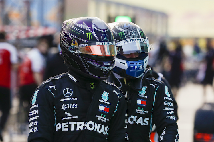 Lewis Hamilton und Valtteri Bottas haben immer noch Mühe, die Reifen auf Temperatur zu bringen