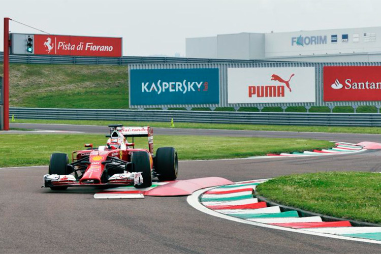 Leclerc bei seinem Ferrari-Test mit einem 2014er Auto 