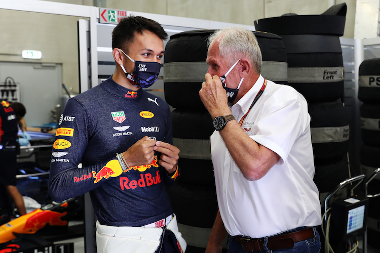 Alex Albon mit Dr. Helmut Marko