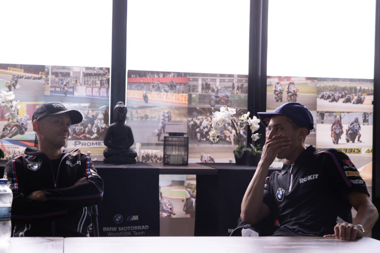 Zwei Jahre Teamkollegen bei BMW: Michael van der Mark (li.) und Toprak Razgatlioglu