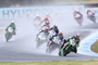 Jonathan Rea (vorne) gehört im Regen immer zu den Besten