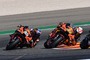 Duell der KTM-Fahrer: Brad Binder (33) gegen Pol Espargaró