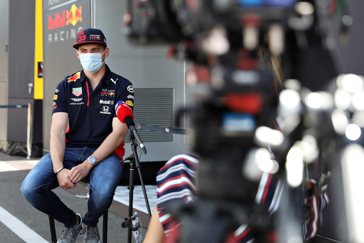 Max Verstappen beantwortete brav alle Fragen der Journalisten