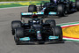Valtteri Bottas und Lewis Hamilton hatten in den freien Trainings zeitweise Mühe, eine freie Strecke zu finden