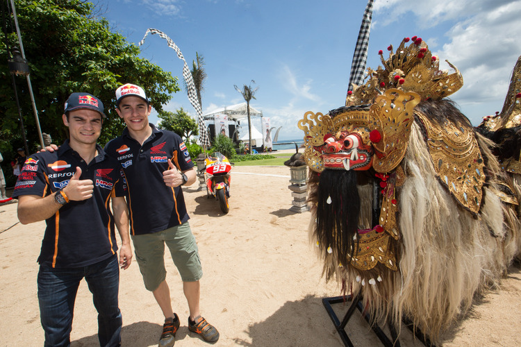 Dani Pedrosa und Marc Márquez bei der Repsol-Teampräsentation auf Bali