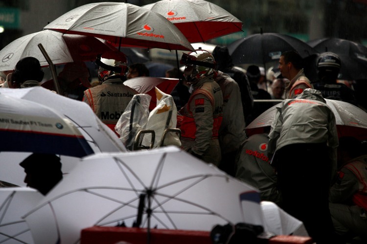 Die Schirme der Formel 1