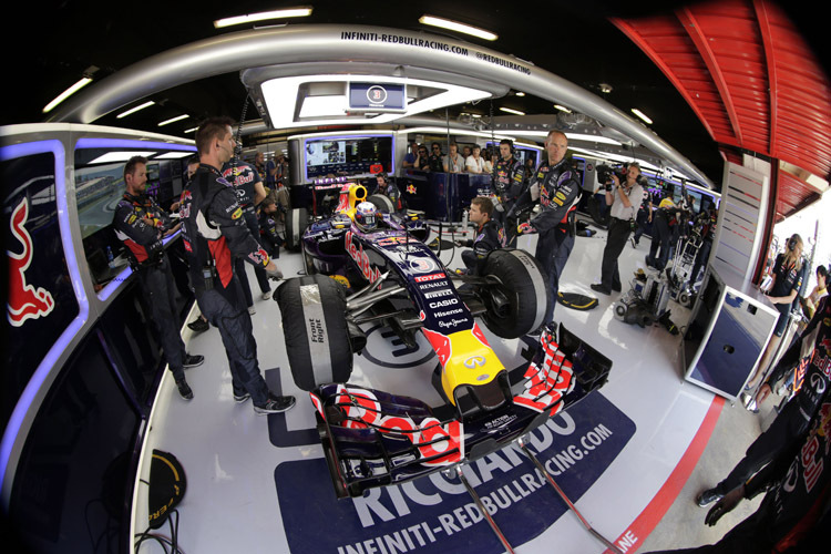 Schlechte Nachricht für Daniel Ricciardo: Die Teamverantwortlichen konnten sich nicht auf den Einsatz eines fünften Motors einigen