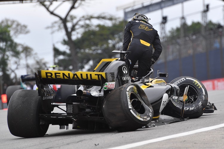 Nico Hülkenberg sorgte im FP2 für viel Schrott