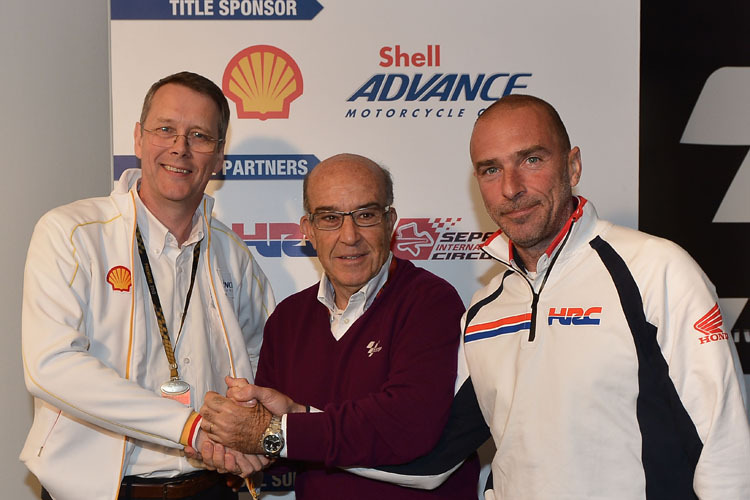 Shell-Manager Adrian Hepher, Carmelo Ezpeleta und Livio Suppo