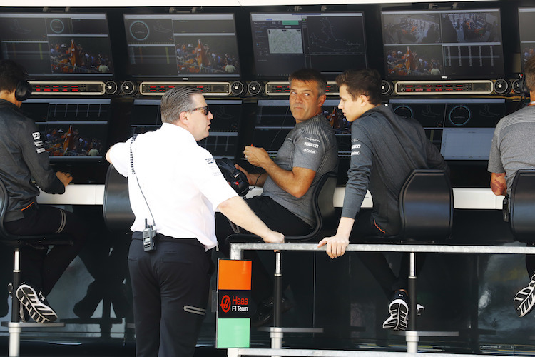 Zak Brown (links) mit Lando Norris (rechts)