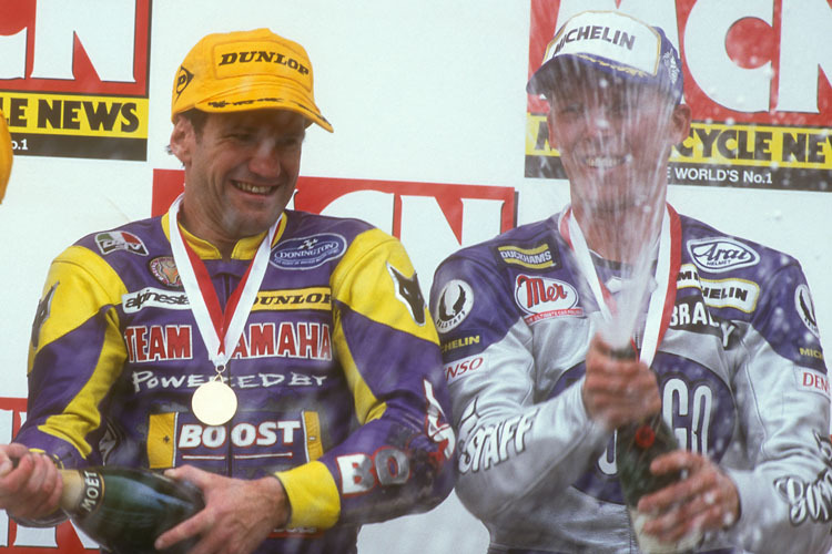 Britische Superbike-Meisterschaft 1997: Sean Emmett (re.) neben Niall Mackenzie