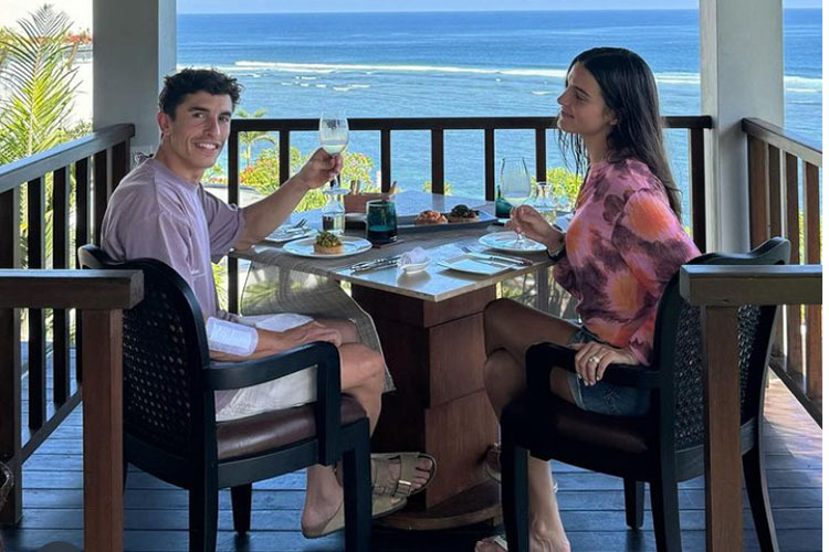 Marc Márquez mit Gemma auf der Insel Bali