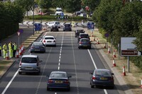 Gewöhnungsbedürftig: der Linksverkehr