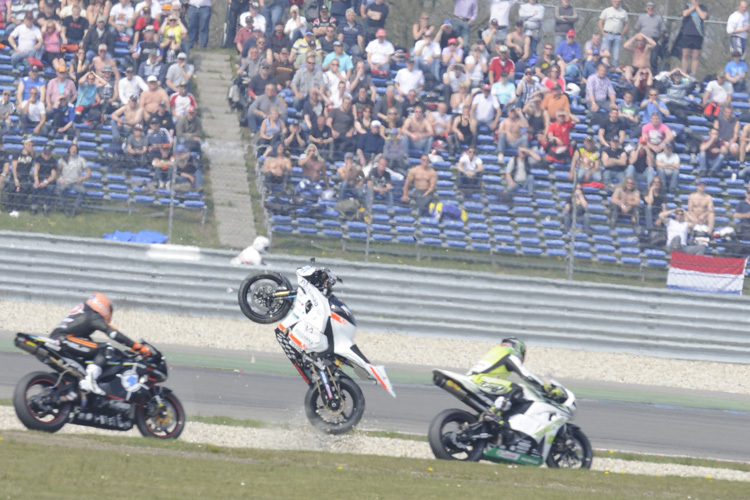 In Assen stürzte Sam Lowes spektakulär