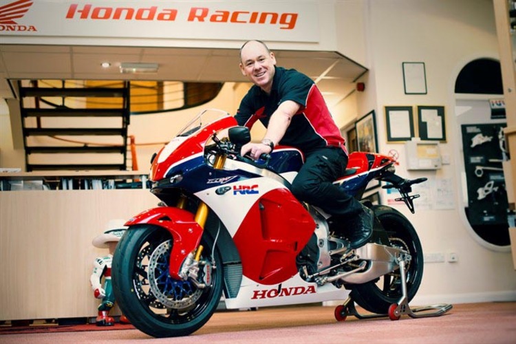 Ein Weihnachtsgeschenk: John Brown mit der ersten Honda RC213V-S