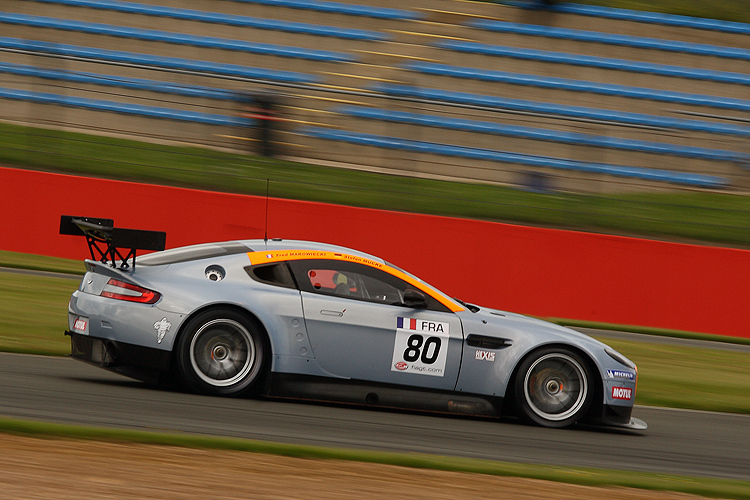 Entsprach nicht dem Reglement - Aston Martin V8 Vantage GT2
