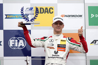 Mick Schumacher war im zweiten Silverstone-Rennen der schnellste Neuling