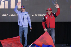 Alex und Marc Marquez bei der WM-Party in Cervera)