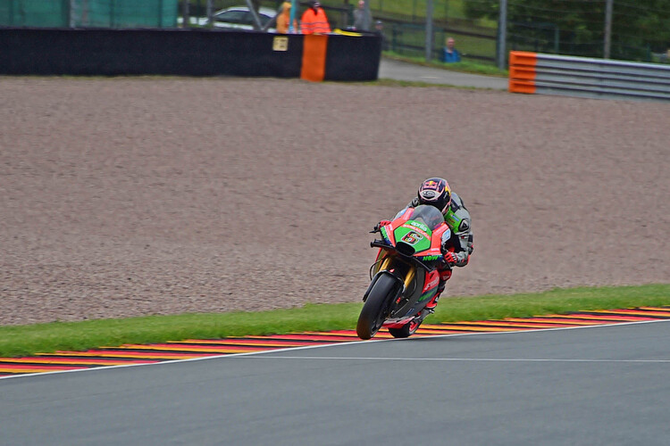 Stefan Bradl im FP2 beim Heim-GP