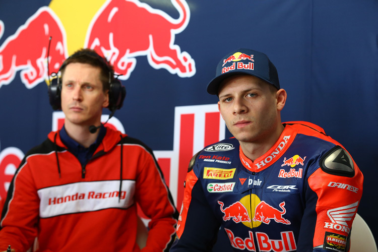 Betroffene Gesichter: Stefan Bradl mit seinem Crew-Chief William Huisjes