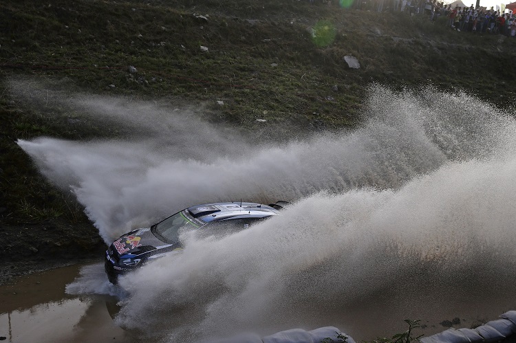 Vorjahressieger Jari-Matti Latvala ging in Argentinien «baden»