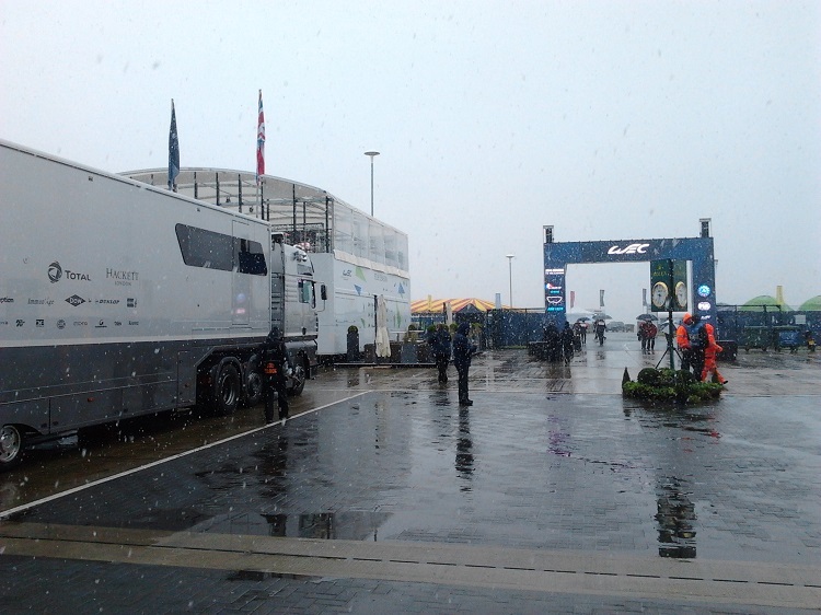 Ungemütliche Atmosphäre in Silverstone