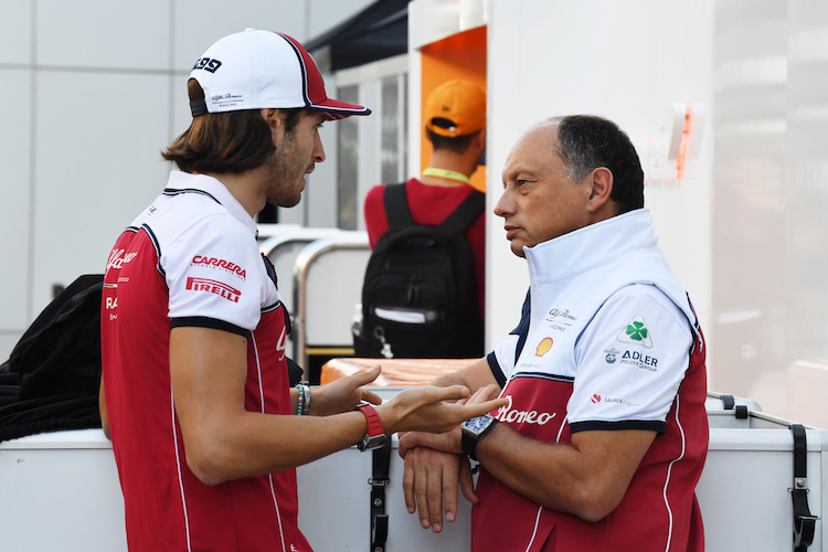 Antonio Giovinazzi und Fred Vasseur