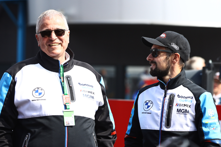 Jürgen Röder (li.) mit Eugene Laverty