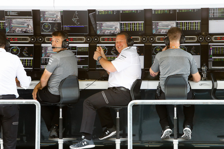 McLaren-Direktor Zak Brown will noch in diesem Monat damit beginnen, neuen Sponsoren-Deals zu präsentieren