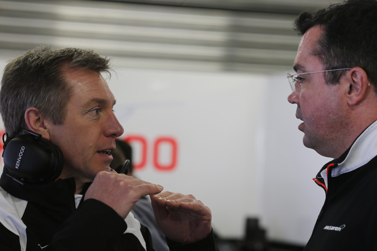 Technikchef Tim Goss mit McLaren-Teamchef Eric Boullier
