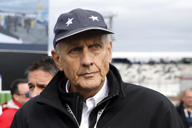 Hans-Joachim Stuck sagt über Sebastian Vettel: «Bevor er unter Wert geschlagen wird, ist seine Entscheidung, aufzuhören, nachvollziehbar»